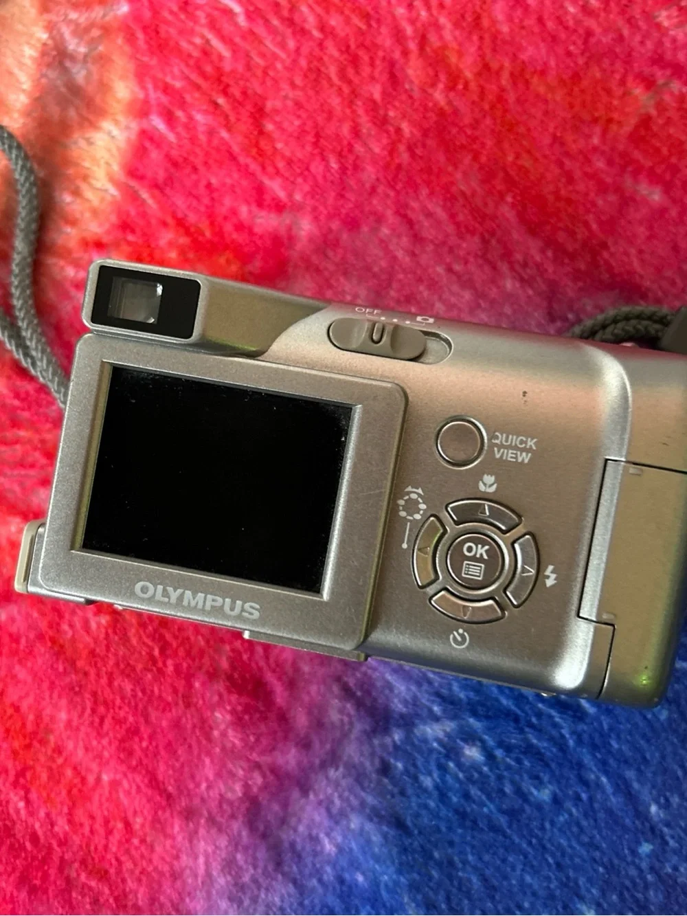 Olympus Silver Compact Digital Camera D-540 Zoom in Box